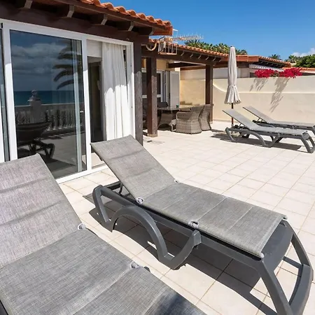 A Dream Right On The Beach No 2 Villa *